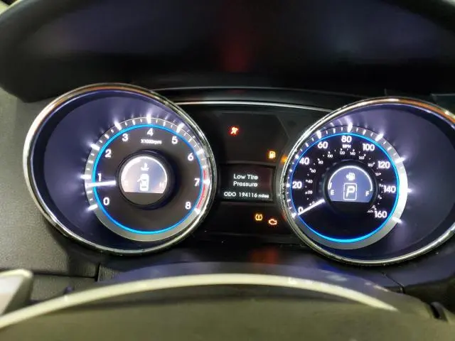 2011 HYUNDAI SONATA SE