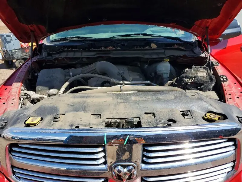 2016 RAM 1500 SLT  