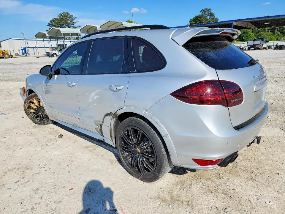 2013 PORSCHE CAYENNE GTS  