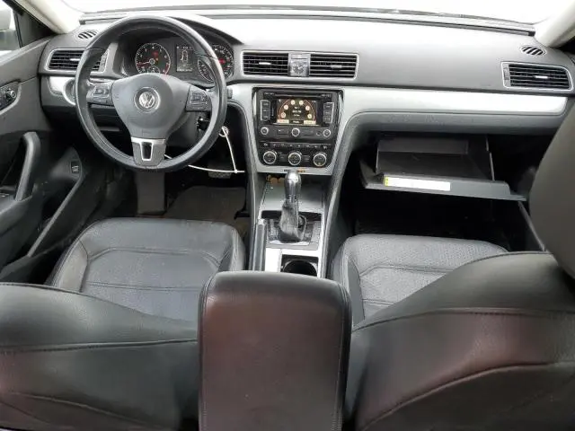 2012 VOLKSWAGEN PASSAT SE