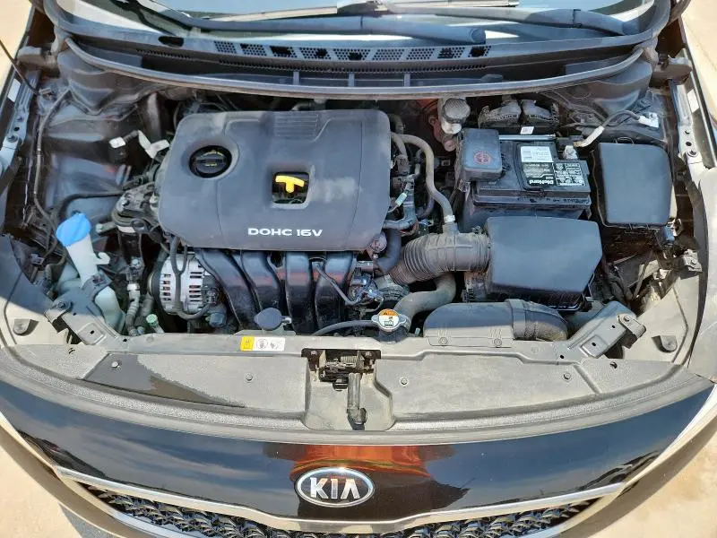 2017 KIA FORTE LX  