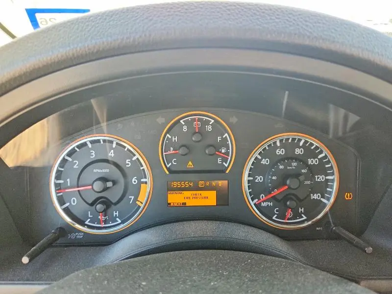 2011 NISSAN ARMADA SV  