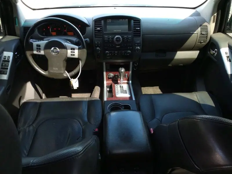 2011 NISSAN PATHFINDER S  