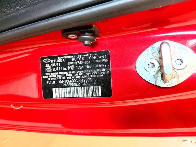 2012 HYUNDAI VELOSTER BASE  