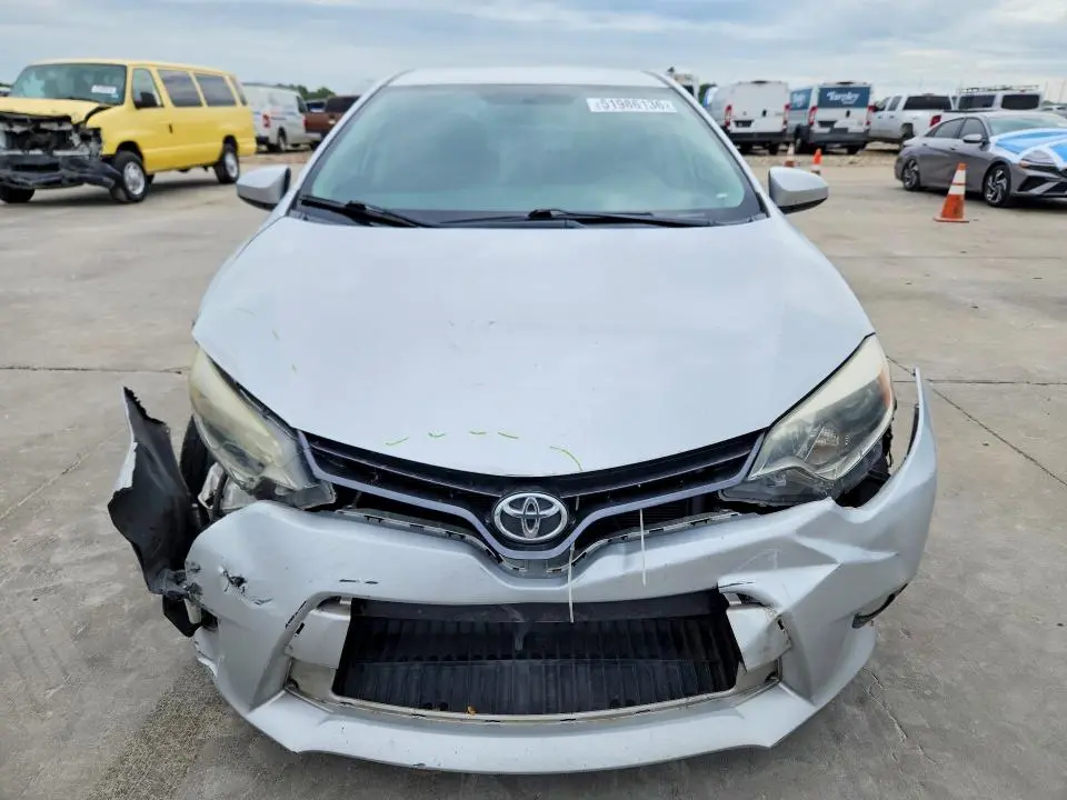 2016 TOYOTA COROLLA LE PLUS  