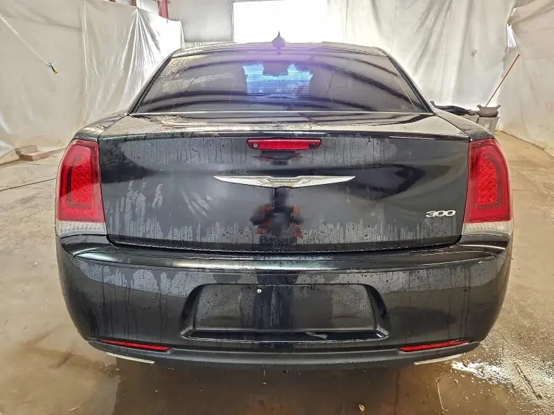 2018 CHRYSLER 300 TOURING  