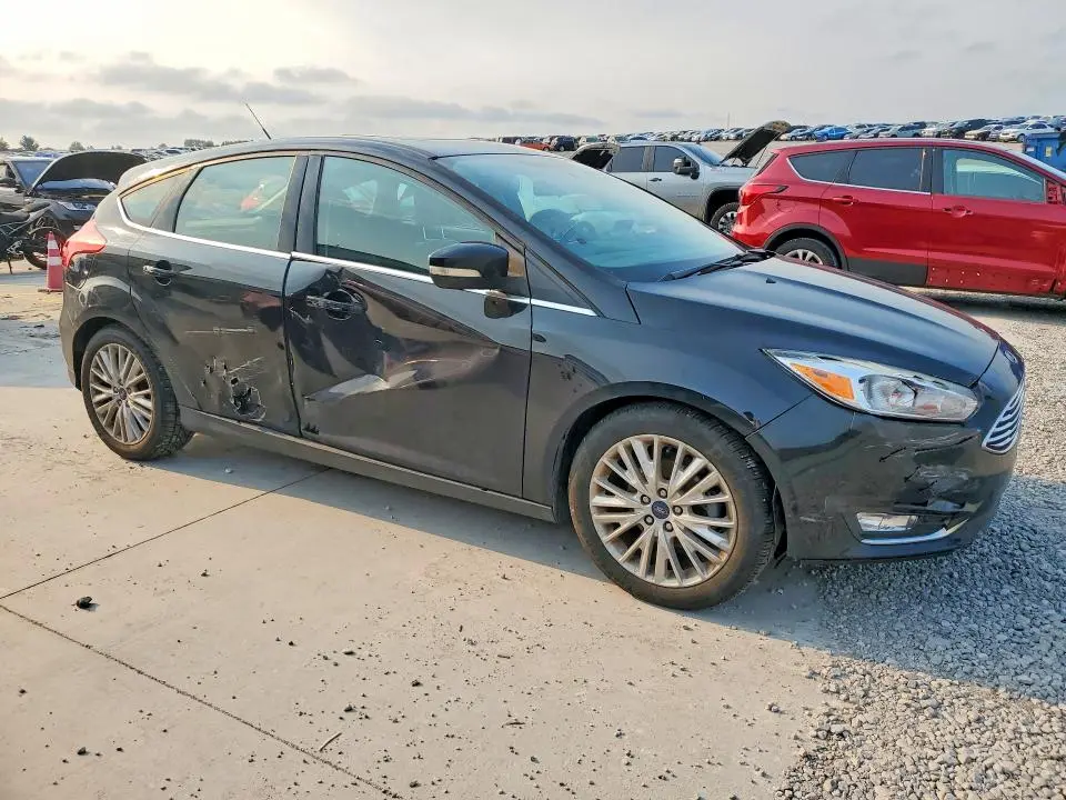 2018 FORD FOCUS TITANIUM  