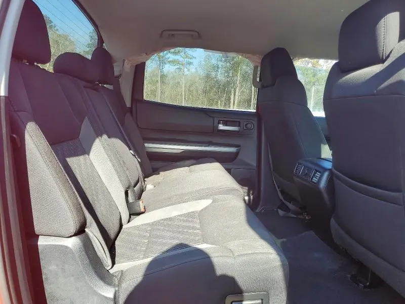 2016 TOYOTA TUNDRA CREWMAX SR5  