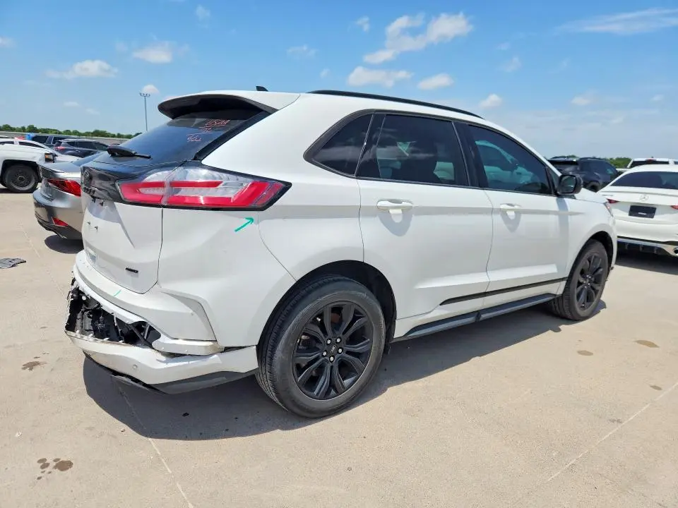 2024 FORD EDGE SE  