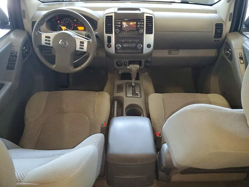 2013 NISSAN FRONTIER S  