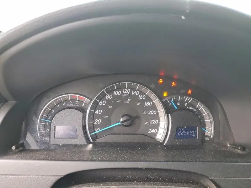 2014 TOYOTA CAMRY L  