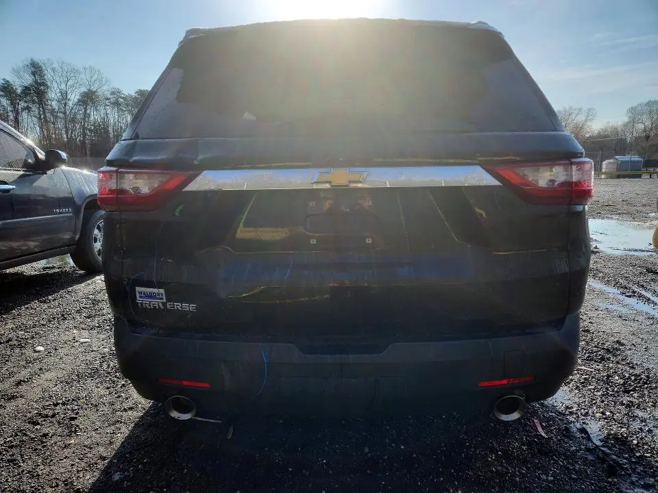 2021 CHEVROLET TRAVERSE LS  