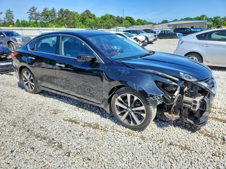 2017 NISSAN ALTIMA 2.5 SR  