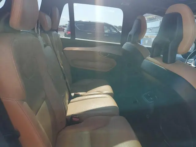 2018 VOLVO XC90 T6