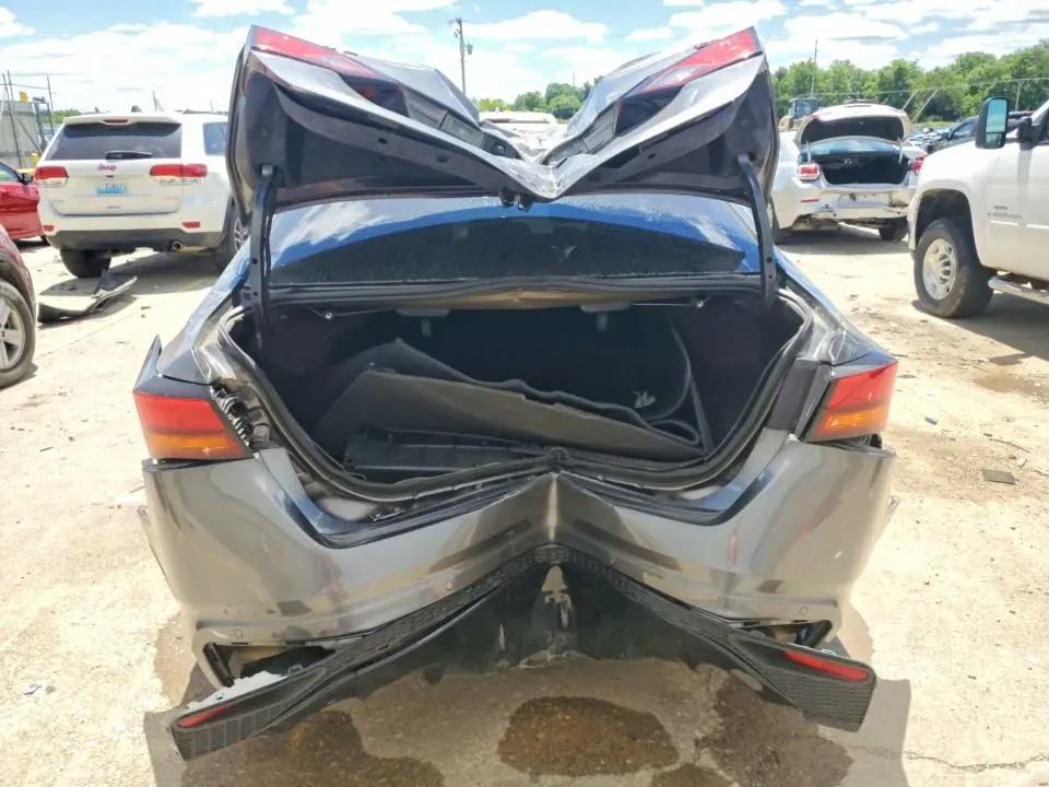 2024 NISSAN ALTIMA SR  
