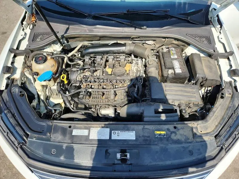2018 VOLKSWAGEN PASSAT SE  