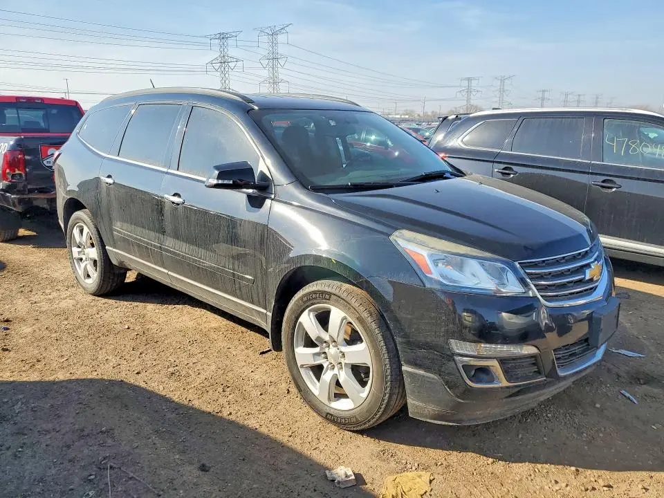 2017 CHEVROLET TRAVERSE LT  