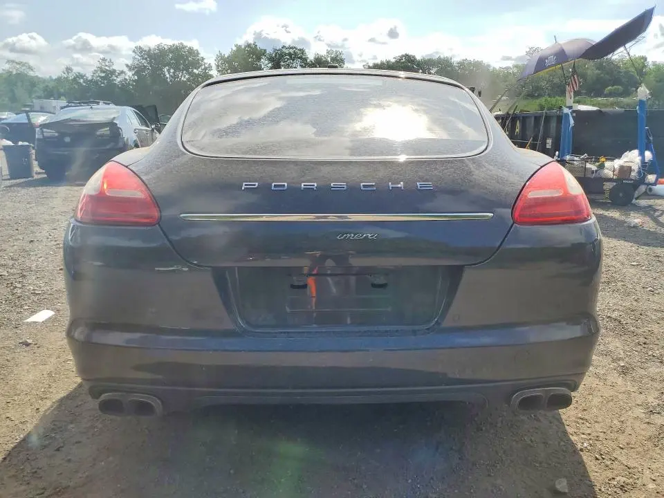 2012 PORSCHE PANAMERA 2  