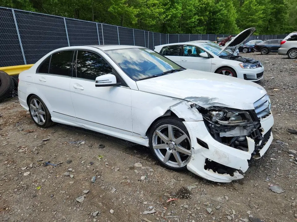 2013 MERCEDES-BENZ C 250  