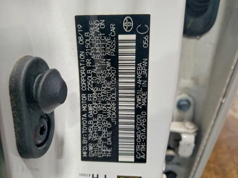 2020 TOYOTA PRIUS LE  