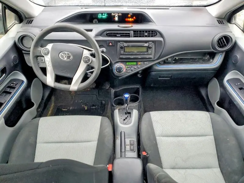 2013 TOYOTA PRIUS C   