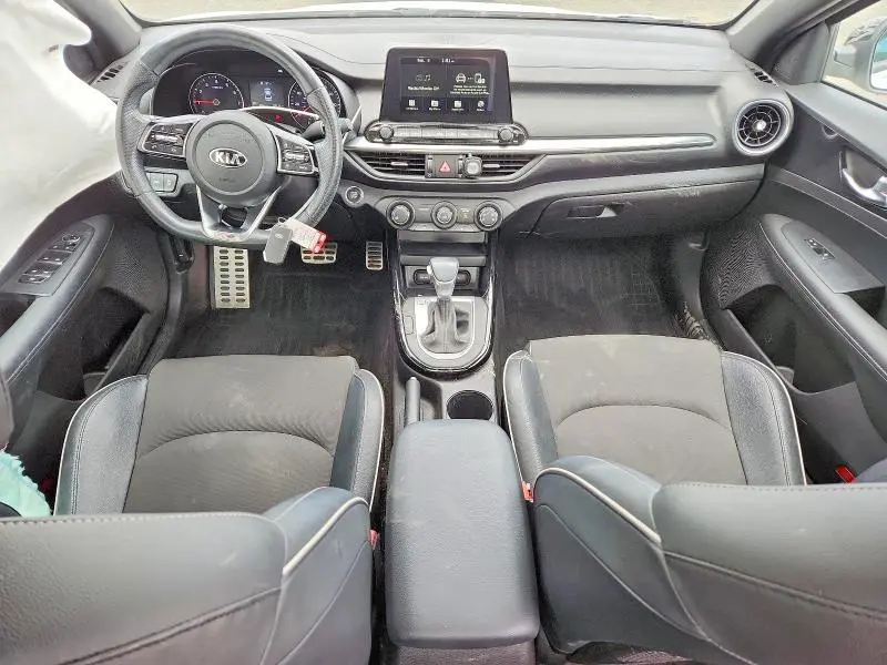 2021 KIA FORTE GT LINE  