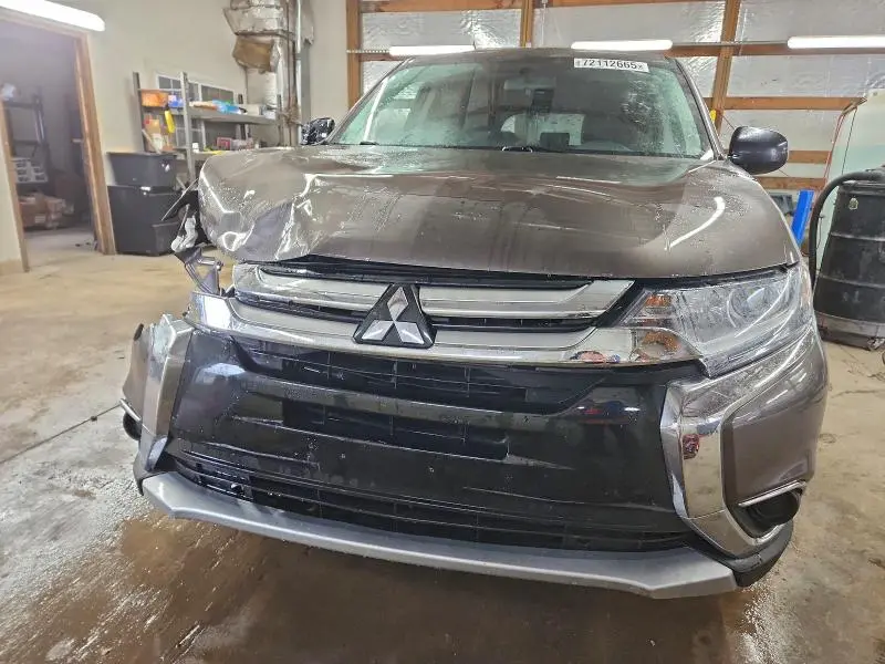 2018 MITSUBISHI OUTLANDER ES  