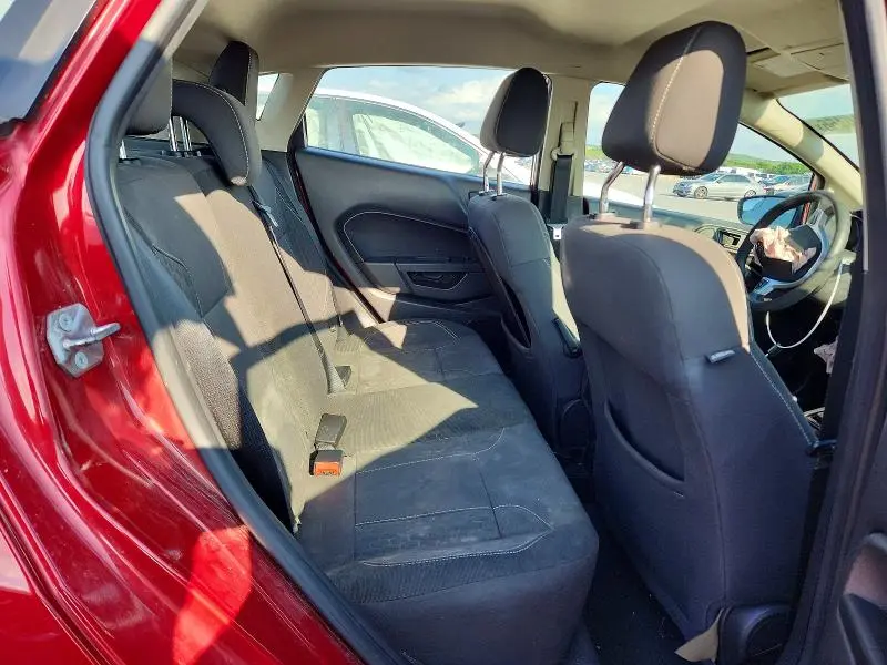 2017 FORD FIESTA SE  