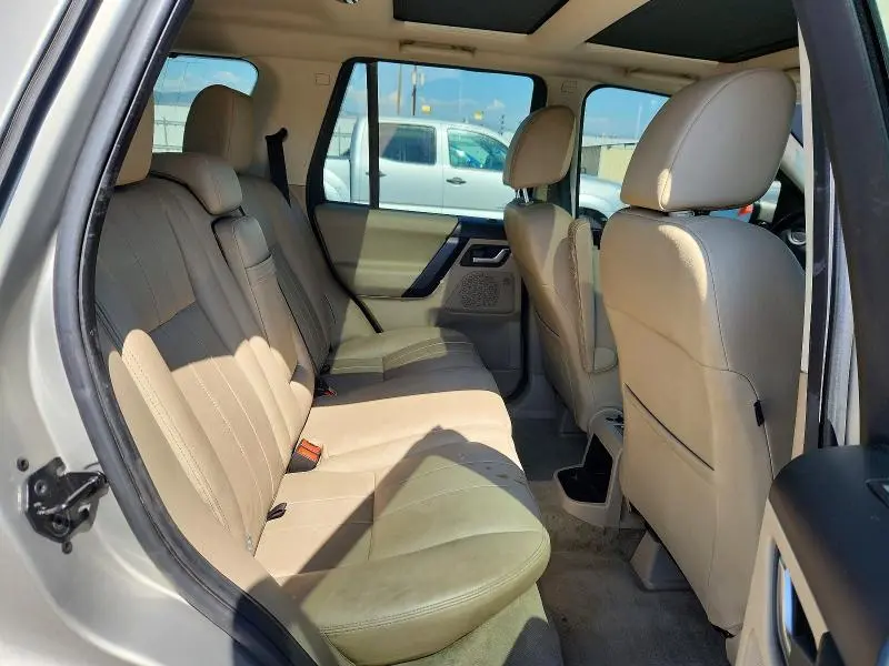2011 LAND ROVER LR2 HSE  
