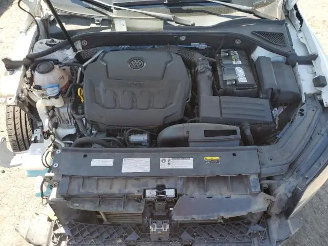 2018 VOLKSWAGEN PASSAT SE