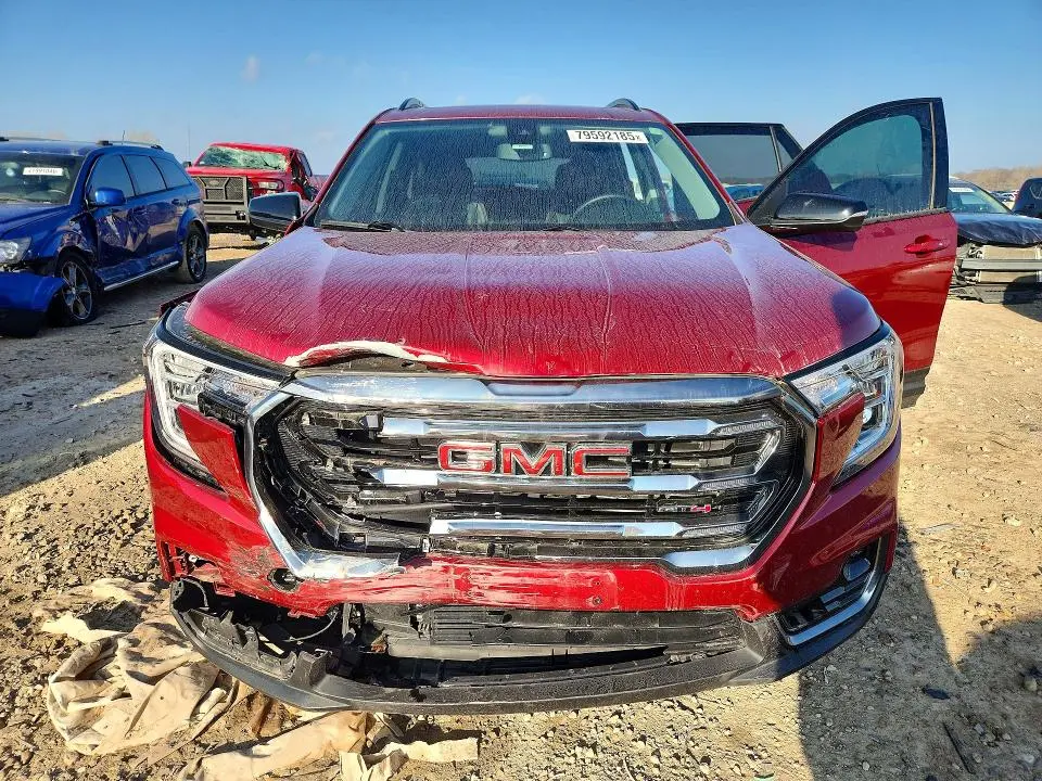 2024 GMC TERRAIN AT4  