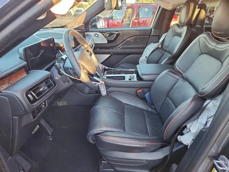 2025 LINCOLN AVIATOR BLACK LABEL  