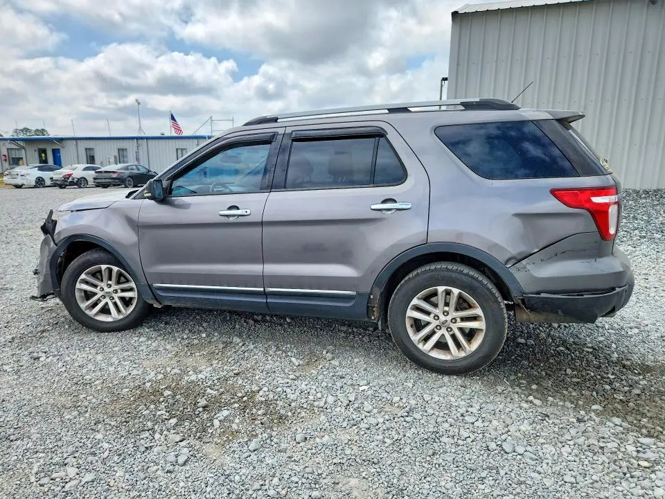 2011 FORD EXPLORER XLT  