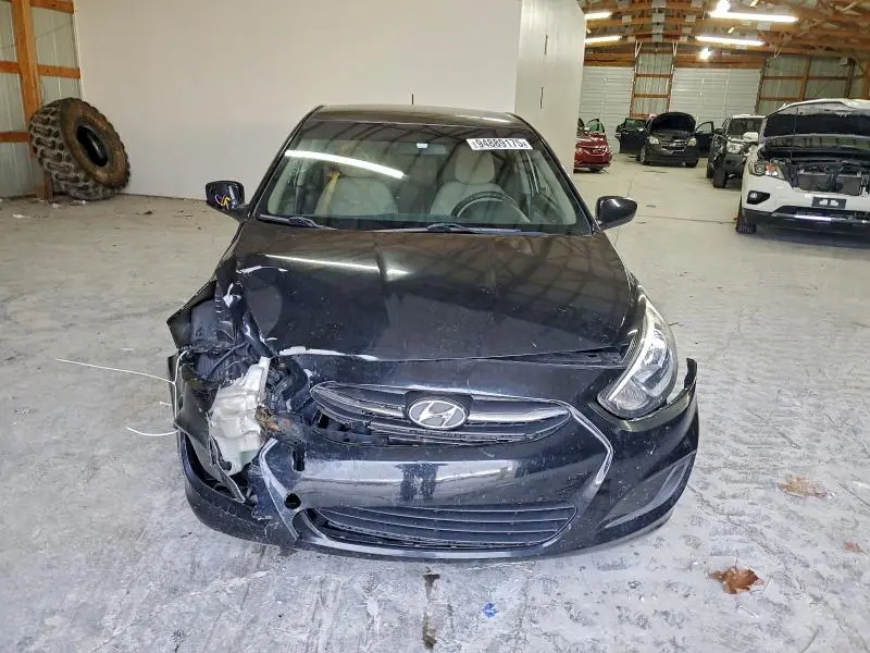 2015 HYUNDAI ACCENT GLS  