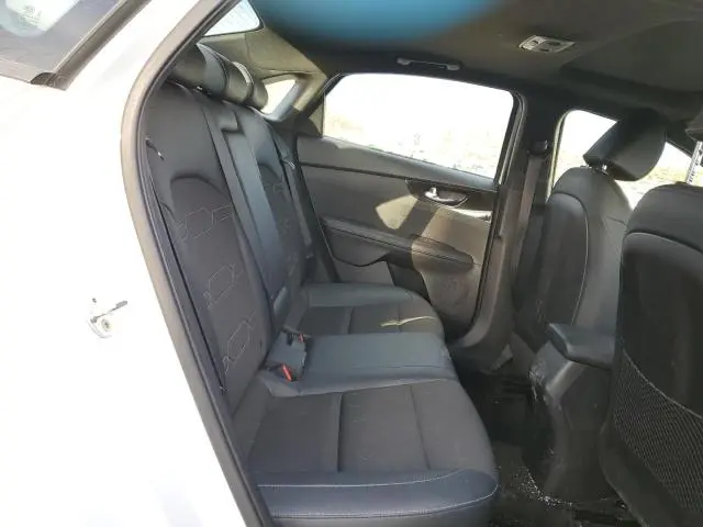 2021 KIA FORTE GT LINE  