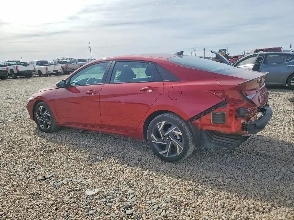 2025 HYUNDAI ELANTRA SEL SPORT  