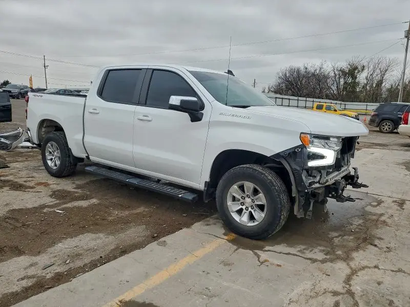 2023 CHEVROLET SILVERADO K1500 LT  