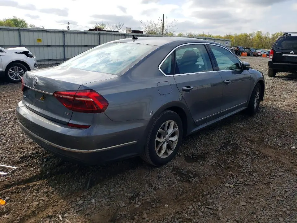 2017 VOLKSWAGEN PASSAT S  