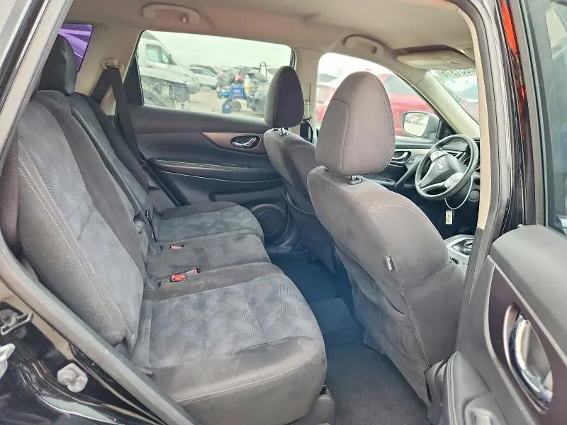 2015 NISSAN ROGUE SV  