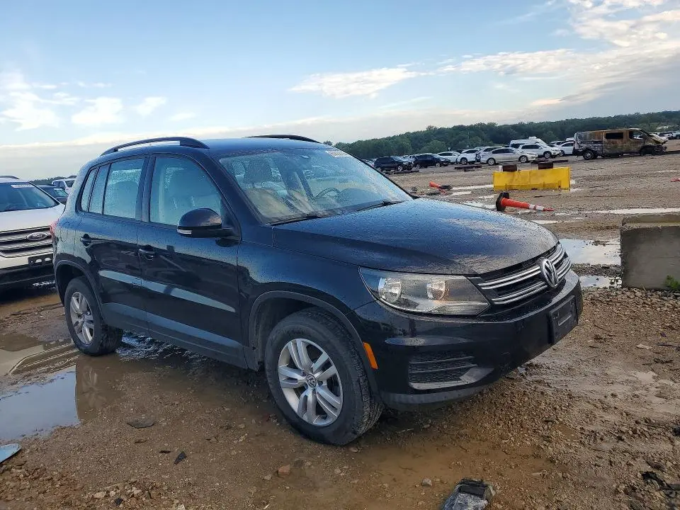 2017 VOLKSWAGEN TIGUAN S  