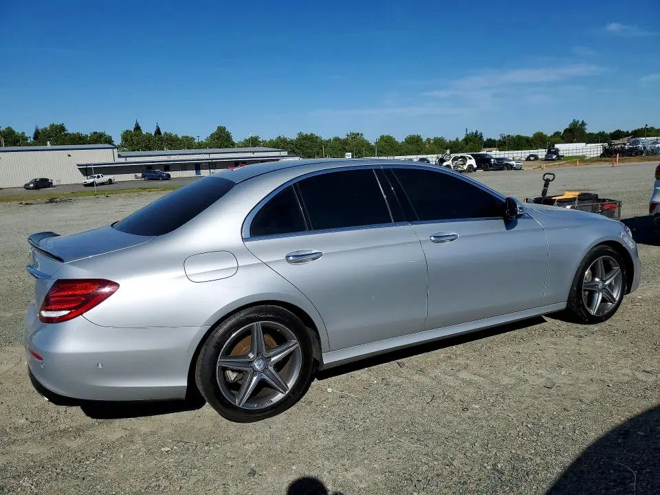 2017 MERCEDES-BENZ E 300  