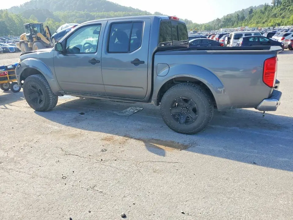 2018 NISSAN FRONTIER SV  