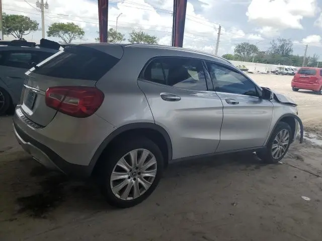2020 MERCEDES-BENZ GLA 250  