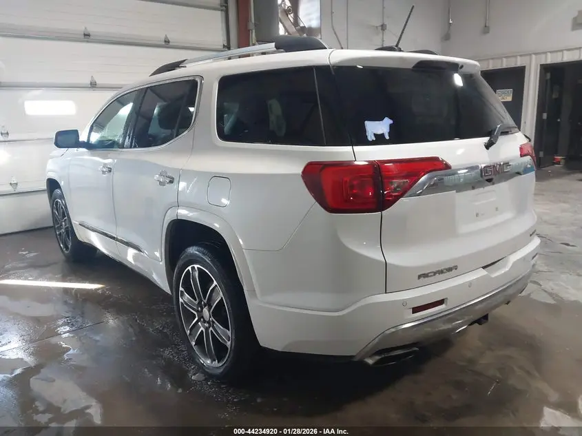 2019 GMC ACADIA DENALI