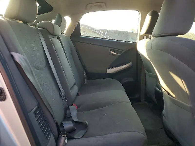 2013 TOYOTA PRIUS THREE  