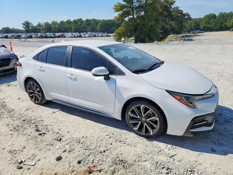 2021 TOYOTA COROLLA SE  