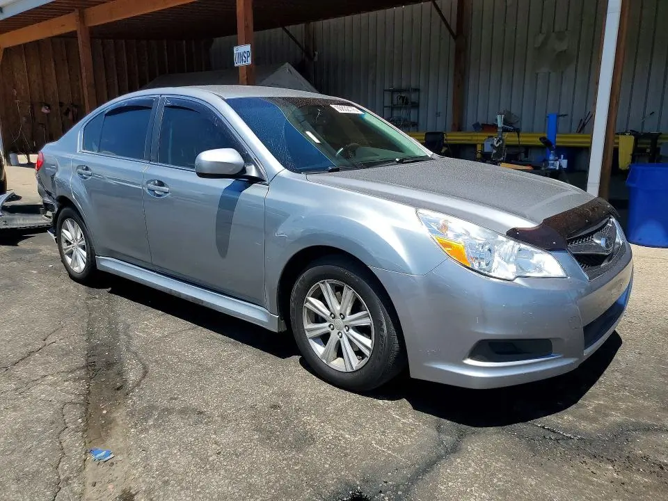 2010 SUBARU LEGACY   