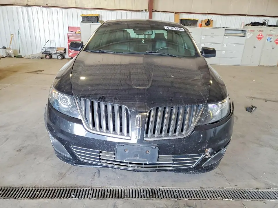 2011 LINCOLN MKS   