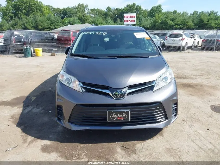 2019 TOYOTA SIENNA LE 8-PASSENGER