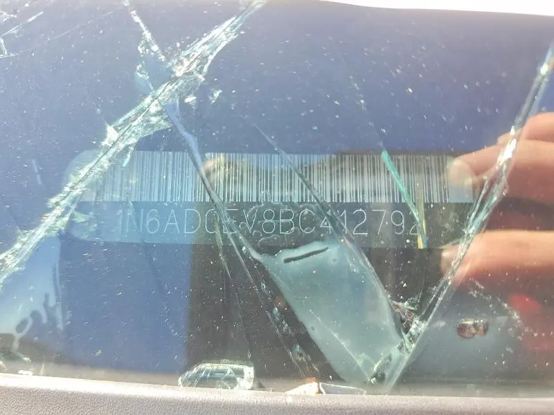 2011 NISSAN FRONTIER S  